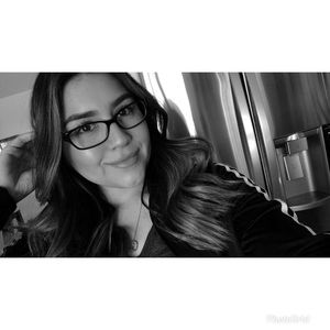 Meet your Posher, Leilanny